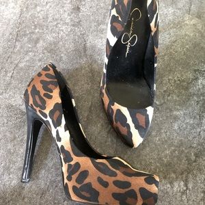 Jessica Simpson leopard heels